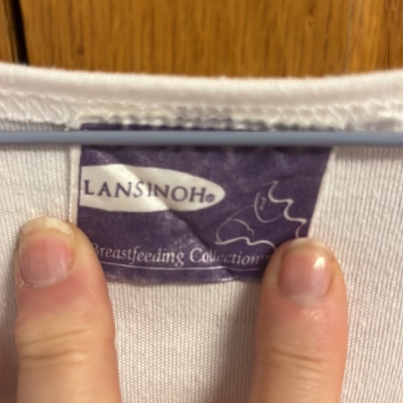 White maternity/nursing too by Lansinoh size large - Picture 5 of 6